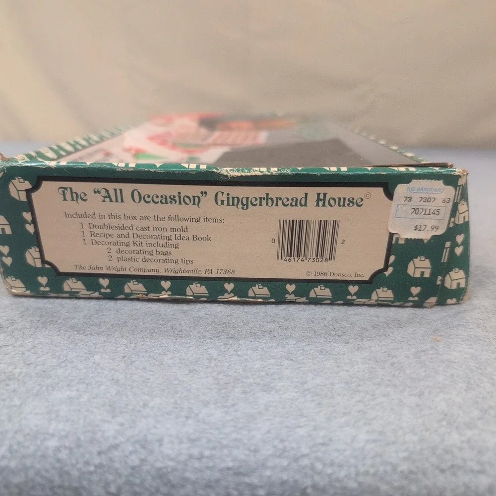 John Wright Fun & Easy All Occasion Gingerbread House Cast Iron Mold‎ Kit 73-028